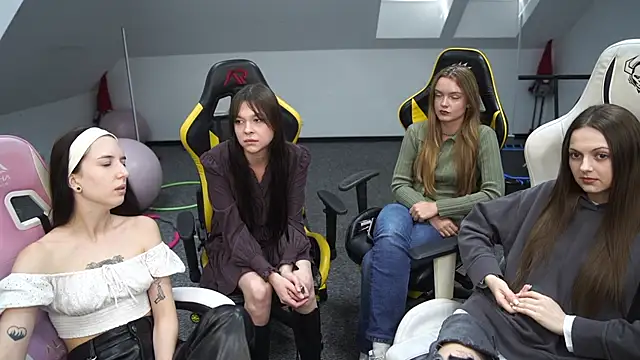  Lili 054 online show from 25, 9, 2025