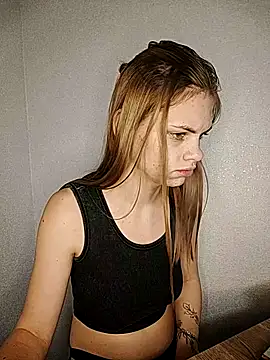 Snapshot of rinabluu chatting on 14, 9, 2025 rinabluu online show from 14, 9, 2025