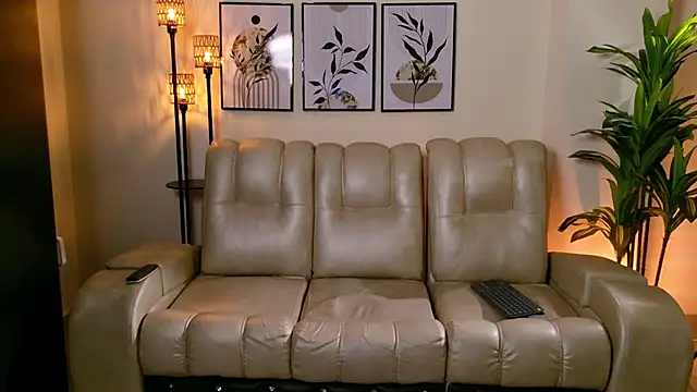 Violeta Foxz online show from 1, 11, 2025