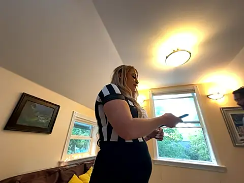 Petite Blonde Barbie online show from 1, 10, 2025