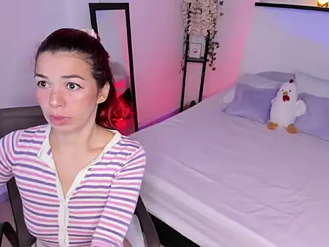 Snapshot of selene_boyer chatting on 9, 9, 2025 selene boyer online show from 9, 9, 2025