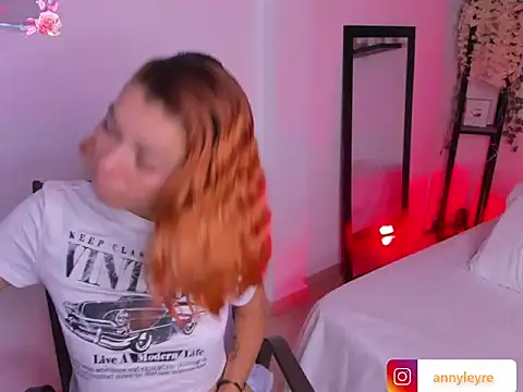 Snapshot of selene_boyer chatting on 5, 12, 2025 selene boyer online show from 5, 12, 2025