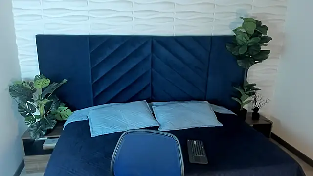 MrJustin  online show from 28, 11, 2025