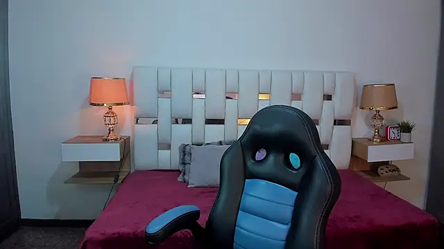Snapshot of iamCharlotte19 chatting on 16, 7, 2026 iamCharlotte19 online show from 16, 7, 2026