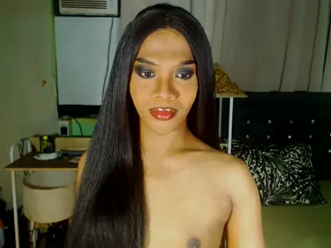 GoldenCumTYRA online show from 6, 5, 2026