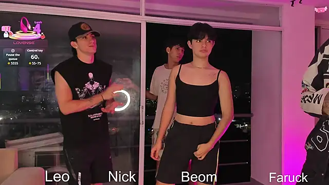 Handsomeboyss19 online show from 11, 9, 2025