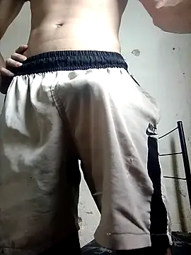 Snapshot of juninho2001 chatting on 8, 11, 2025 juninho2001 online show from 8, 11, 2025