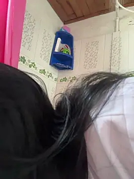 Mia salinass online show from 15, 1, 2026