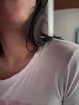 Mia salinass online show from 30, 3, 2026