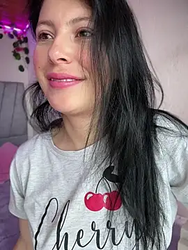 Snapshot of Mia_salinass chatting on 18, 6, 2026 Mia salinass online show from 18, 6, 2026