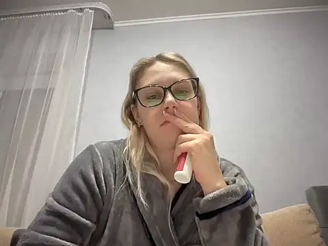 Snapshot of NikexPretty chatting on 13, 11, 2025 NikexPretty online show from 13, 11, 2025