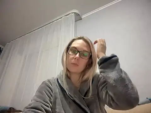 Snapshot of NikexPretty chatting on 18, 11, 2025 NikexPretty online show from 18, 11, 2025