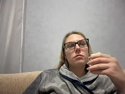 Snapshot of NikexPretty chatting on 26, 11, 2025 NikexPretty online show from 26, 11, 2025