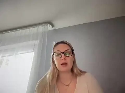 Snapshot of NikexPretty chatting on 30, 11, 2025 NikexPretty online show from 30, 11, 2025