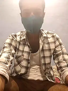 GirlsCrush  online show from 24, 9, 2025