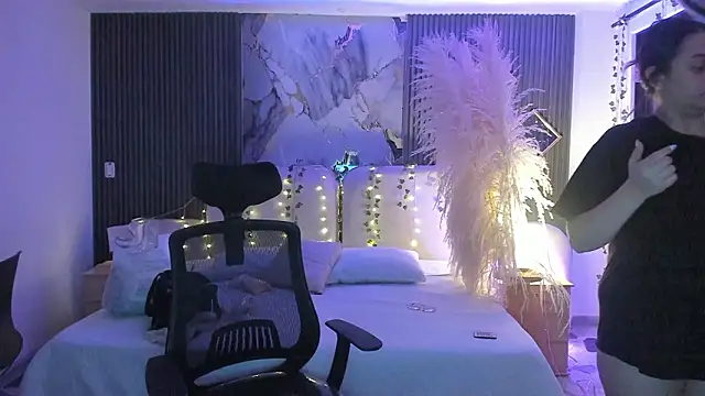 Snapshot of SarahCastro1_ chatting on 28, 2, 2026 SarahCastro1 online show from 28, 2, 2026