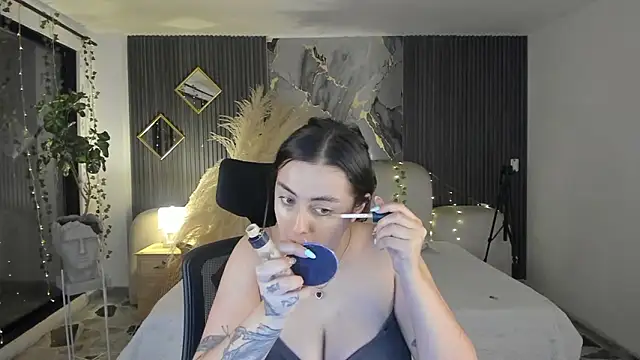 SarahCastro1  online show from 6, 3, 2026