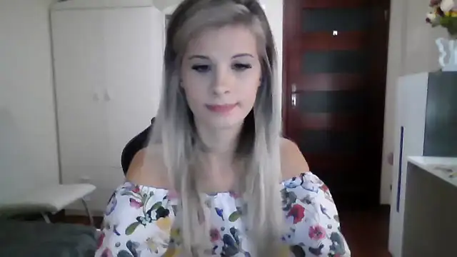 KristineGlow online show from 25, 9, 2025