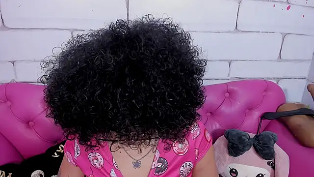 SafiroAgataaa online show from 9, 1, 2026