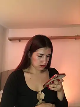 BrunnetAri  online show from 31, 10, 2025