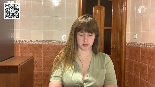 MaroonMoon  online show from 14, 11, 2025