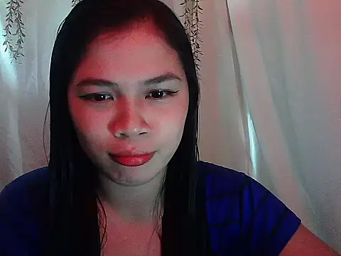 Snapshot of Zachariah_05 chatting on 5, 12, 2025 Zachariah 05 online show from 5, 12, 2025