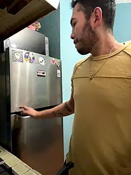 Snapshot of disvla chatting on 24, 11, 2025 disvla online show from 24, 11, 2025