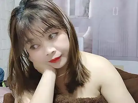 Lyly nuce online show from 5, 12, 2025