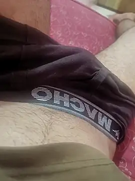 Snapshot of Rk3BULL chatting on 4, 10, 2025 Rk3BULL online show from 4, 10, 2025