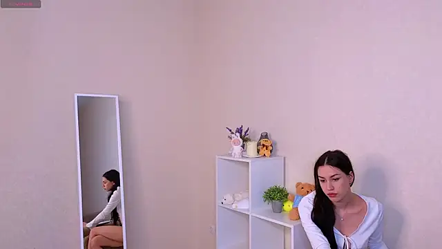 miacuteeee online show from 23, 10, 2025