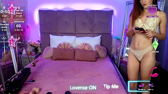 Snapshot of Nicole_Bond chatting on 11, 10, 2025 Nicole Bond online show from 11, 10, 2025