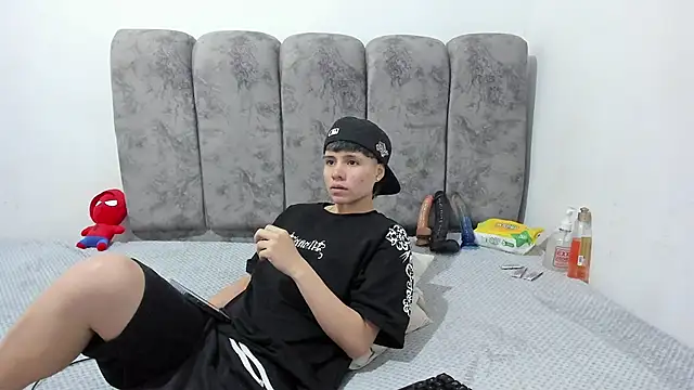Snapshot of Bruno_Cruzz chatting on 19, 6, 2026 Bruno Cruzz online show from 19, 6, 2026
