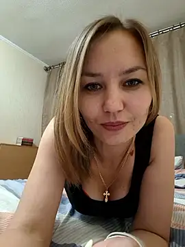 Snapshot of VeroLoverx chatting on 23, 9, 2025 VeroLoverx online show from 23, 9, 2025