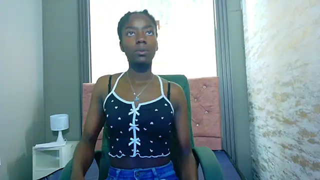 Snapshot of katia_green1 chatting on 30, 9, 2025 katia green1 online show from 30, 9, 2025