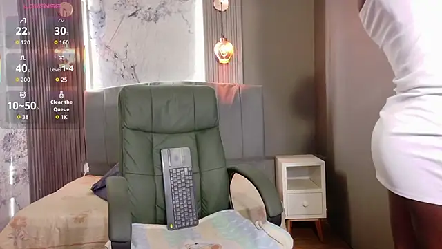 Snapshot of katia_green1 chatting on 23, 10, 2025 katia green1 online show from 23, 10, 2025