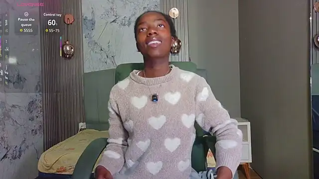 Snapshot of katia_green1 chatting on 3, 11, 2025 katia green1 online show from 3, 11, 2025