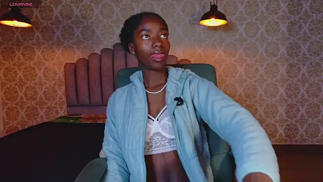 Snapshot of katia_green1 chatting on 24, 11, 2025 katia green1 online show from 24, 11, 2025