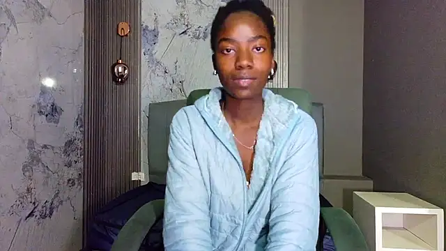 Snapshot of katia_green1 chatting on 3, 12, 2025 katia green1 online show from 3, 12, 2025