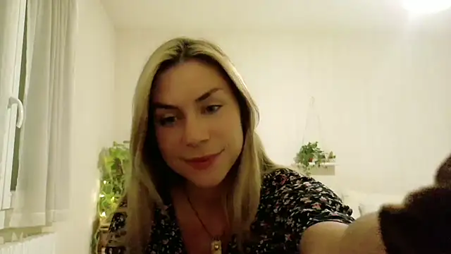 wonderalice31 online show from 13, 10, 2025