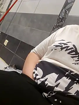 Snapshot of jedoo1213 chatting on 17, 12, 2025 jedoo1213 online show from 17, 12, 2025