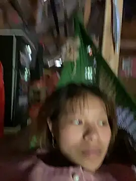 Snapshot of Mai_bb chatting on 12, 10, 2025 Mai bb online show from 12, 10, 2025