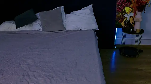 Evie Vall online show from 18, 9, 2025