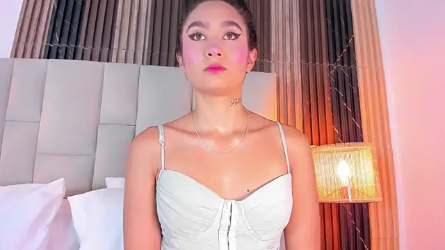 Nicolqueen  online show from 2, 4, 2026