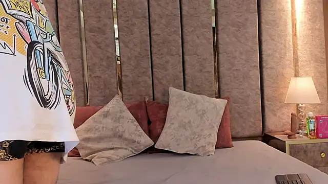 NikoStone  online show from 25, 3, 2026