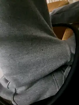 Snapshot of LuciousLyon chatting on 29, 10, 2025 LuciousLyon online show from 29, 10, 2025