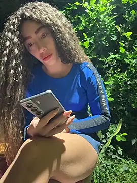 Snapshot of roxyrougee chatting on 2, 7, 2026 roxyrougee online show from 2, 7, 2026