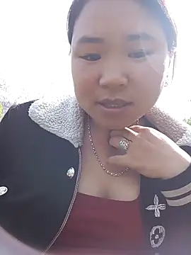 may-squirl online show from 16, 11, 2025