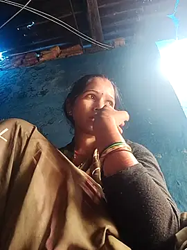 Jooli xx online show from 26, 10, 2025