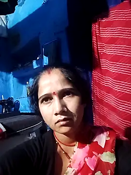 Jooli xx online show from 19, 3, 2026