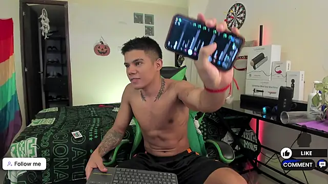 Snapshot of Jack_castell chatting on 1, 10, 2025 Jack castell online show from 1, 10, 2025